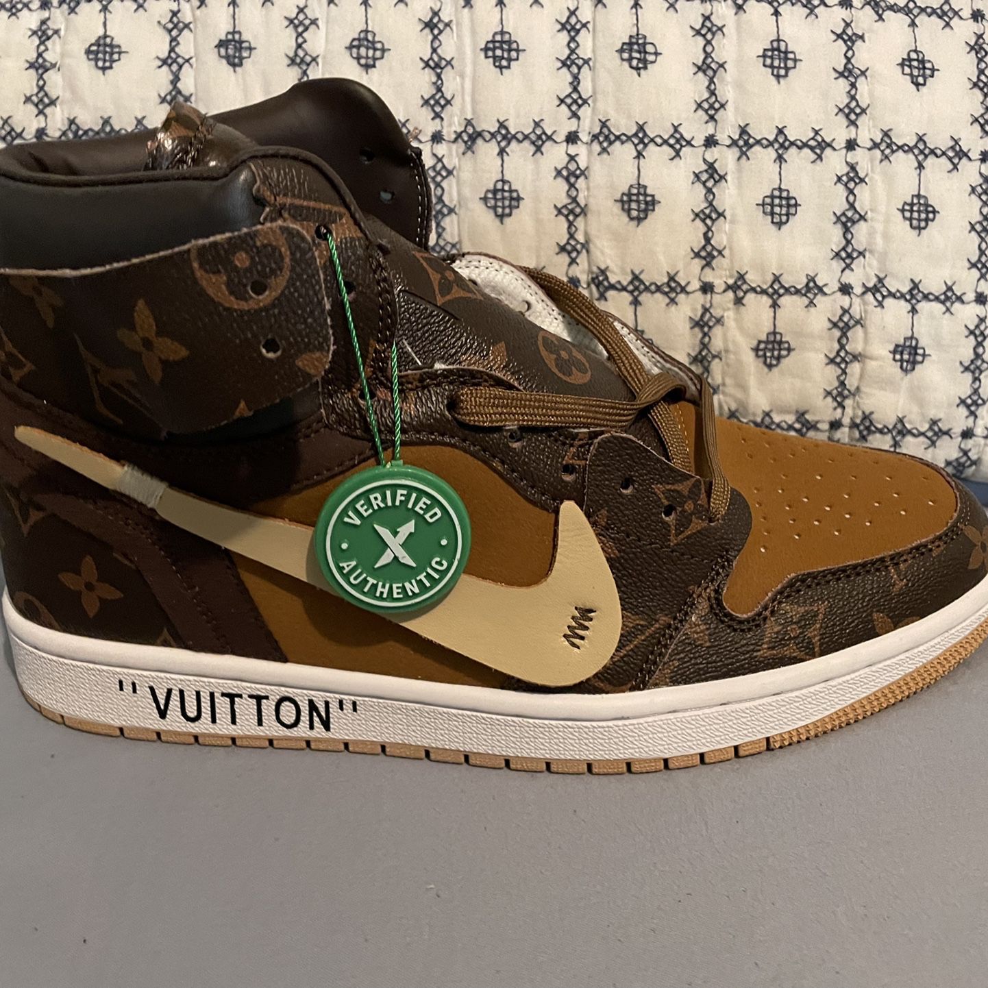 Louis Vuitton Size 12 for Sale in White Plains, NY - OfferUp