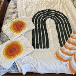 Twin Comforter Set
