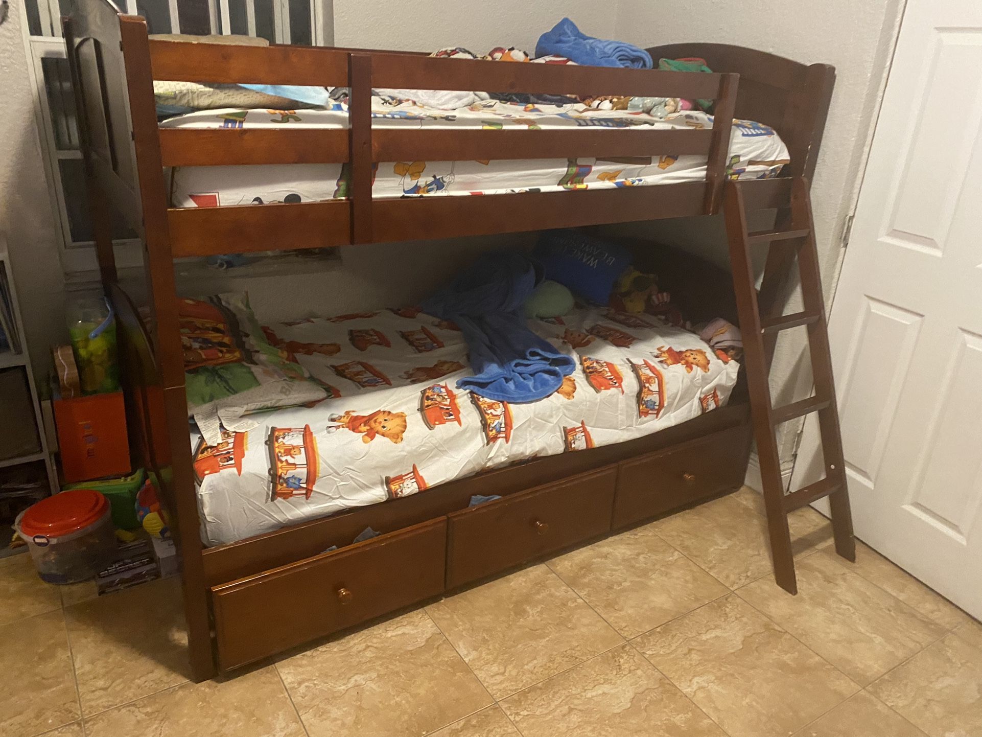 Bump bed