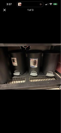 Trash can I have 4 each one $10