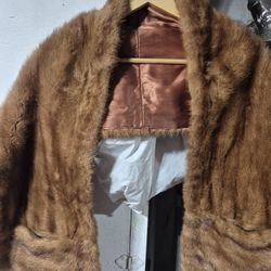 1900 Vintage Fur Shaw Used 