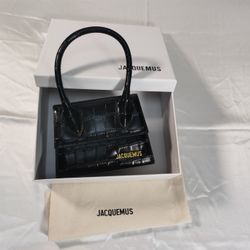 Jacquemus Le Chiquito Medium Bag