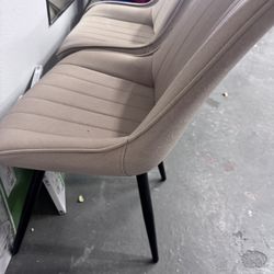 4 Dining Chairs See Description 