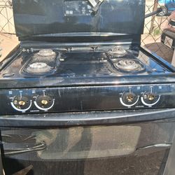Gas stove
