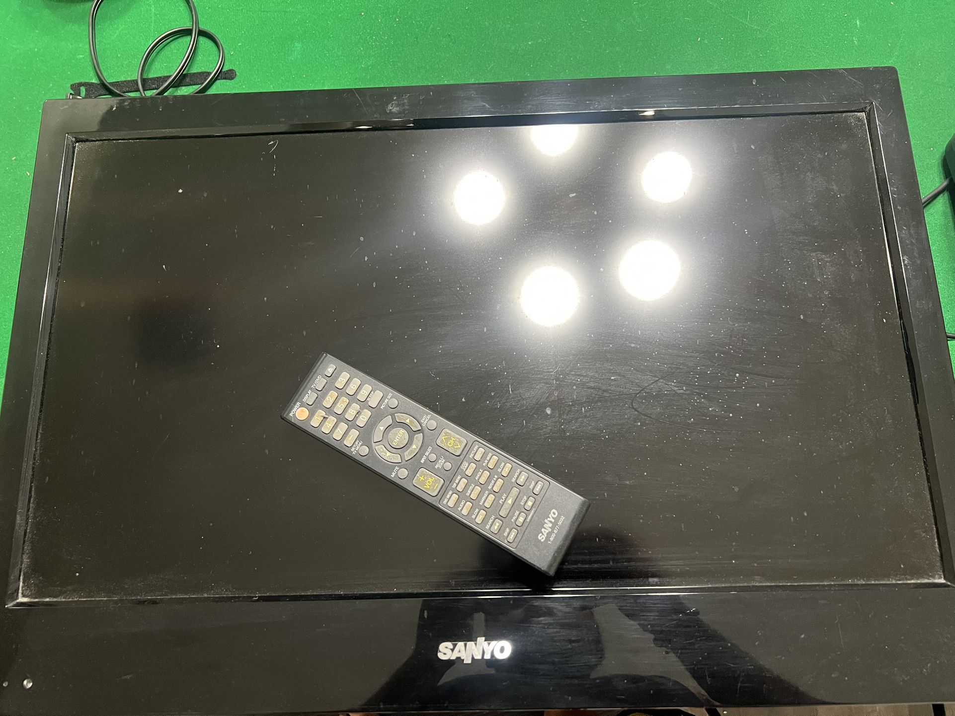 Sonya 26 Inch Tv