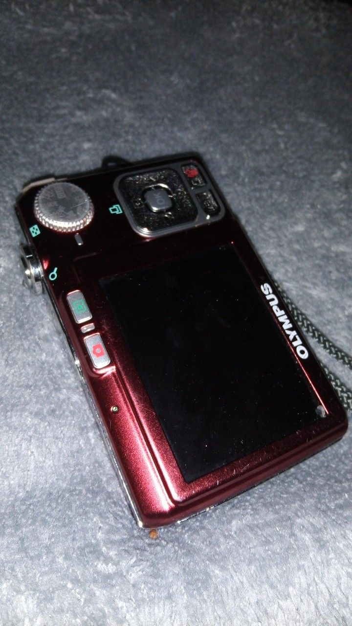 Olympus FE280 8.0 megapixel