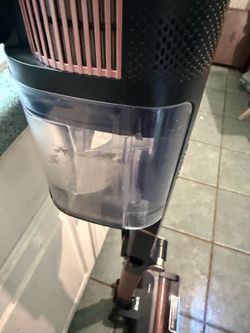 Shark foldable vacuum