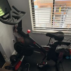 Peloton Bike 