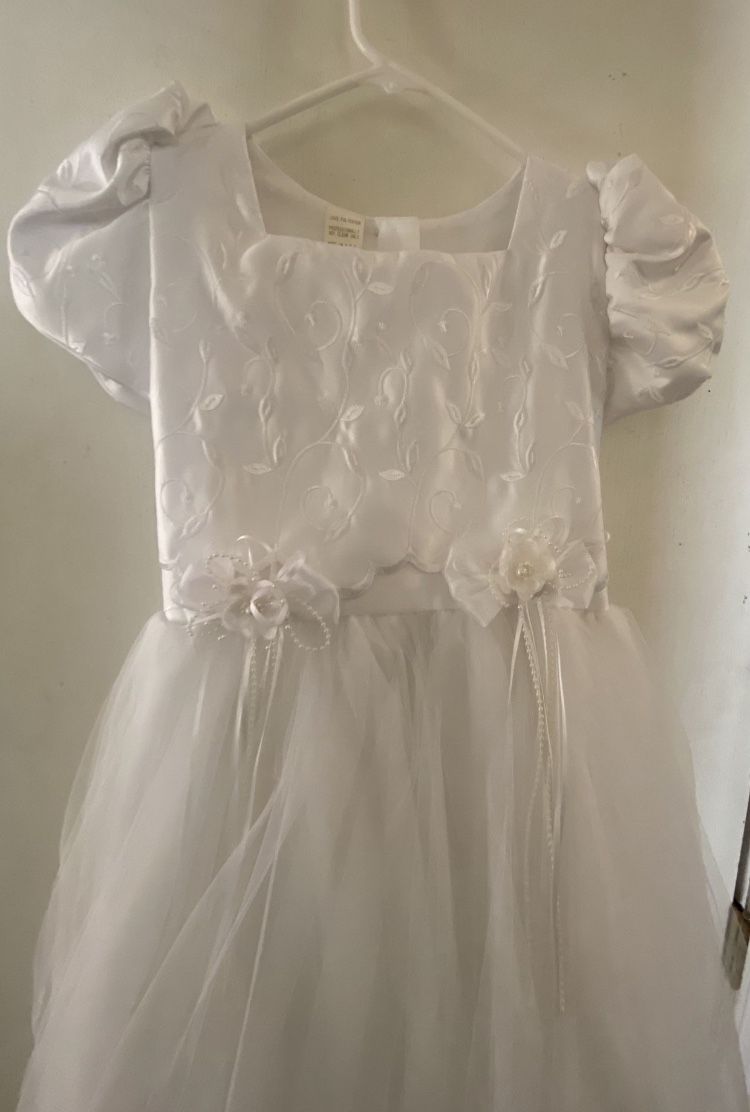 Girls Size 10 Flower Girl/first Communion Dress. 