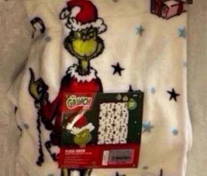 NEW CHRISTMAS PLUSH THROW THE GRINCH