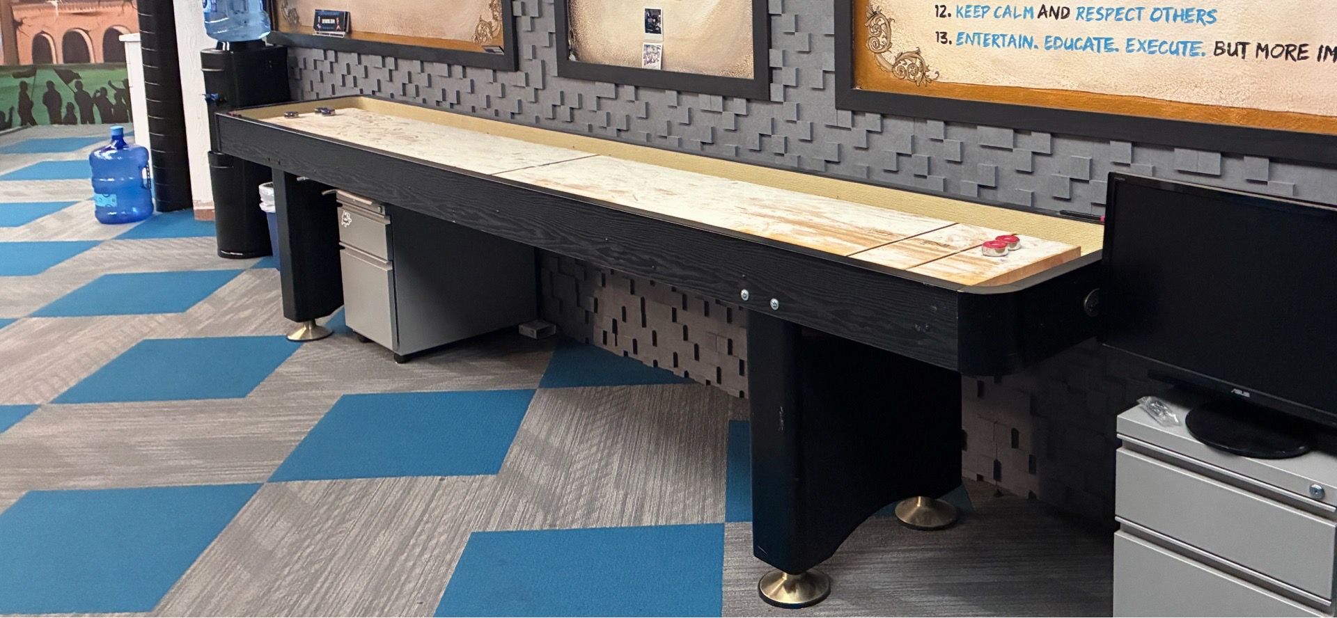 Shuffle board table Play Craft