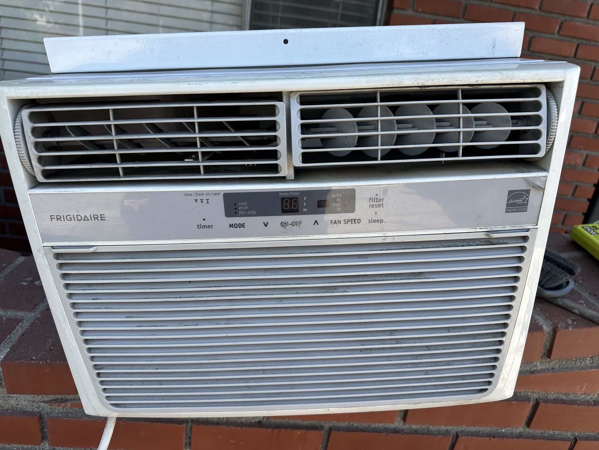 Used Wall And Window Air conditioner