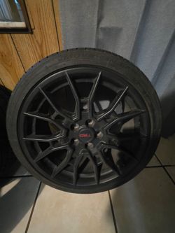 2023 Toyota Camry TRD stock wheels