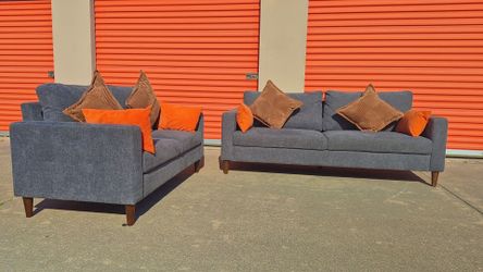 🌟New🌟Loveseat 🛋 2 pice sofa 🚛 Free delivery 🚛 for more options, check our profile on sofas