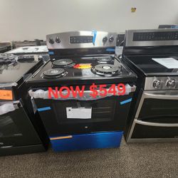 GE ELECTRIC RANGE WITH COILS 