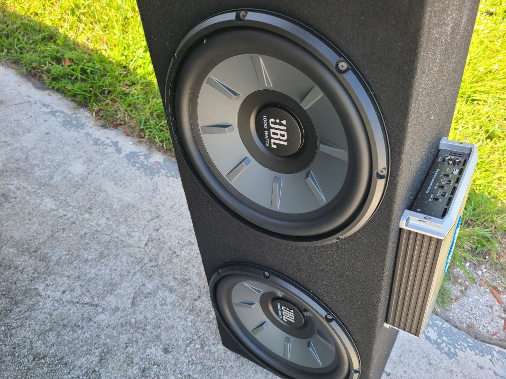 Jbl. Speakers1000 watt with 1500 amp watts