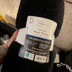 Mainstays Texture Plush Throw Black  15 For Both