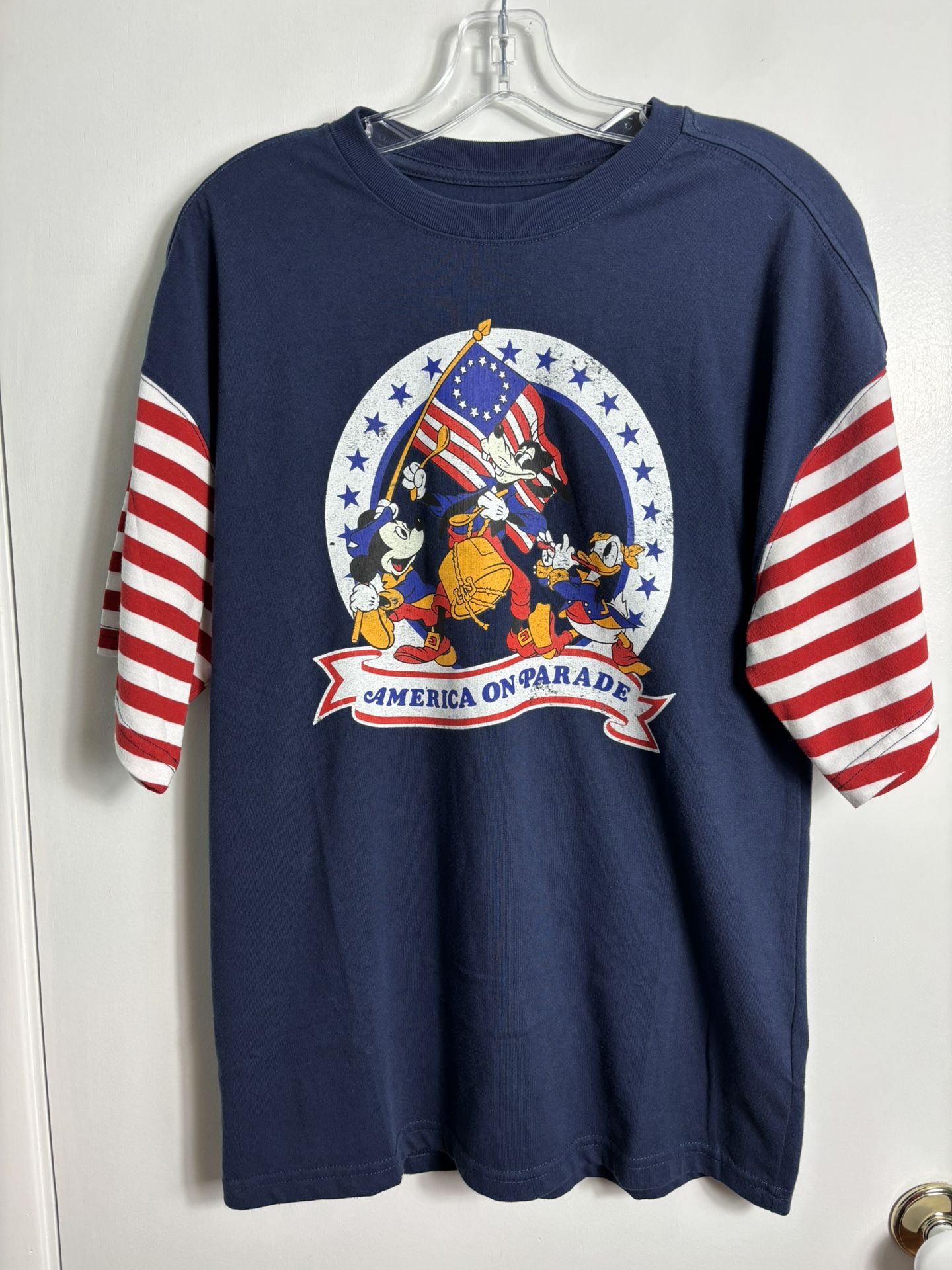 Disney Vault America on Parade T Shirt Size Small Blue Mickey Donald Goofy USA