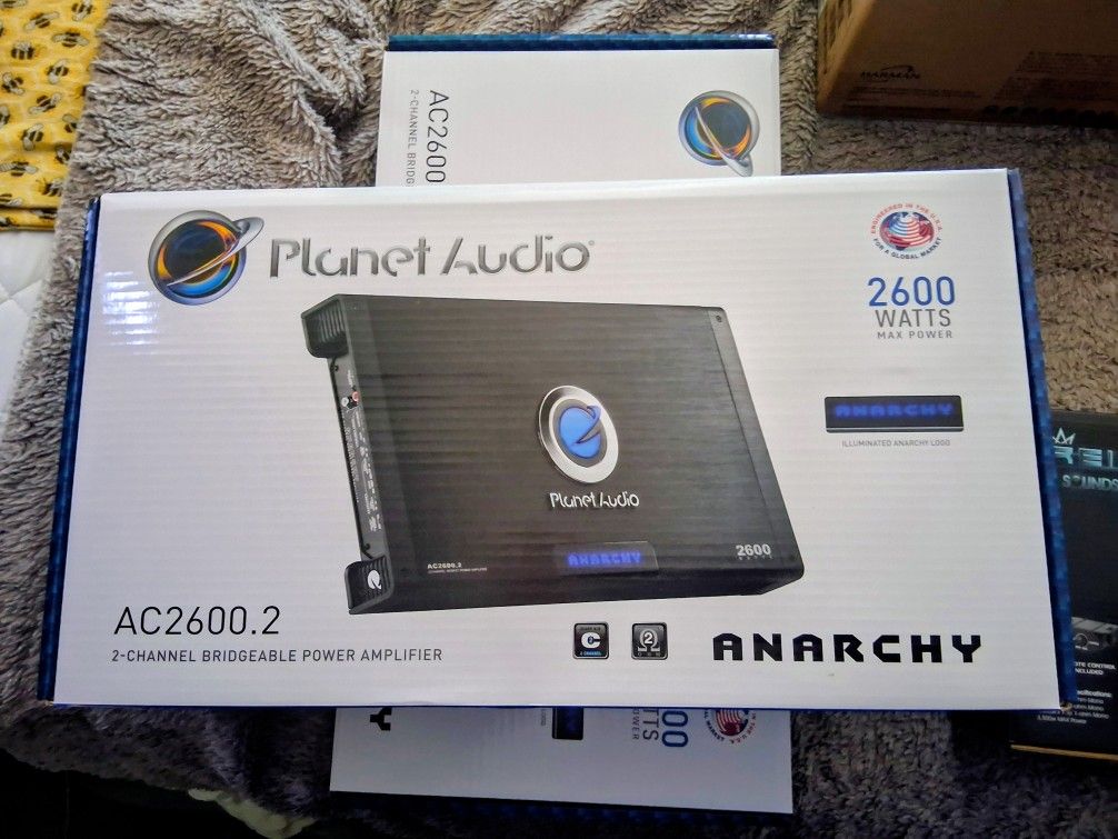 Planet Audio 2600 Watts 2 Ch Amplifier Brand New In The Box