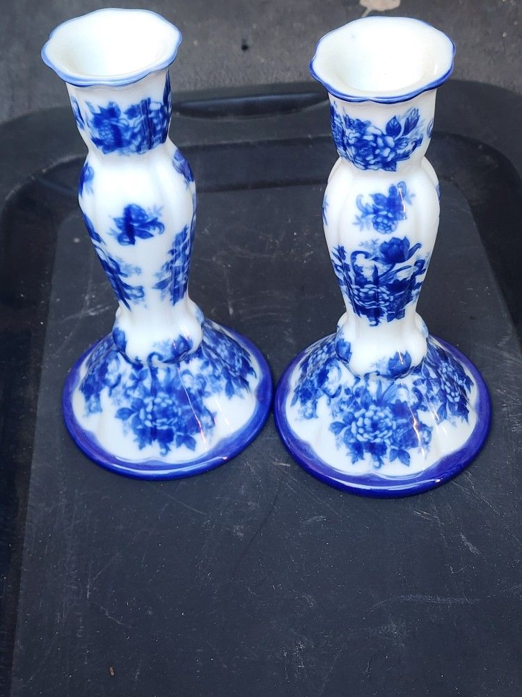 2 Vintage Chinese Export Delft Blue Rose White China Candle Stick Holders 4E
