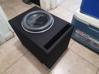 12W7 JL Audio Subwooder With Brand New Ported Enclosure