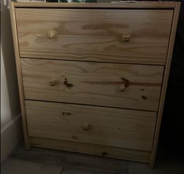 3-Drawer Natural Pine Wood Dresser