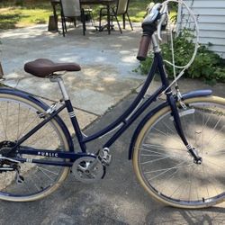 Woman’s Small City Bike