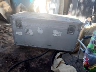 Storage box