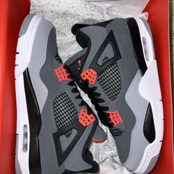 Jordan Retro 4