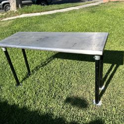Table Stainless Steel Dim 48”x18”x28”