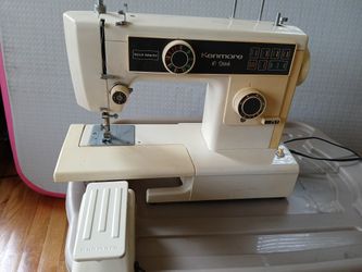 Vintage Sewing Machine 