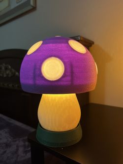Mushroom Lamp (Violet/White)