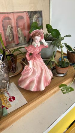 Florence Ceramics Vintage Victorian Figurine