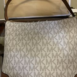 MK Autentic New 