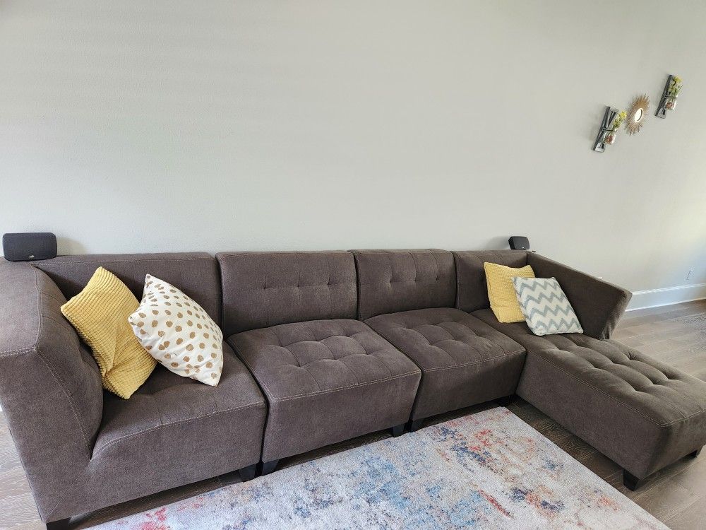 Couch sectional-Gray