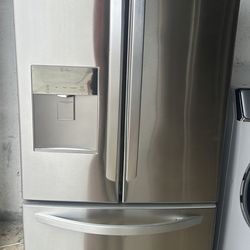 30 wide French door Refrigerator