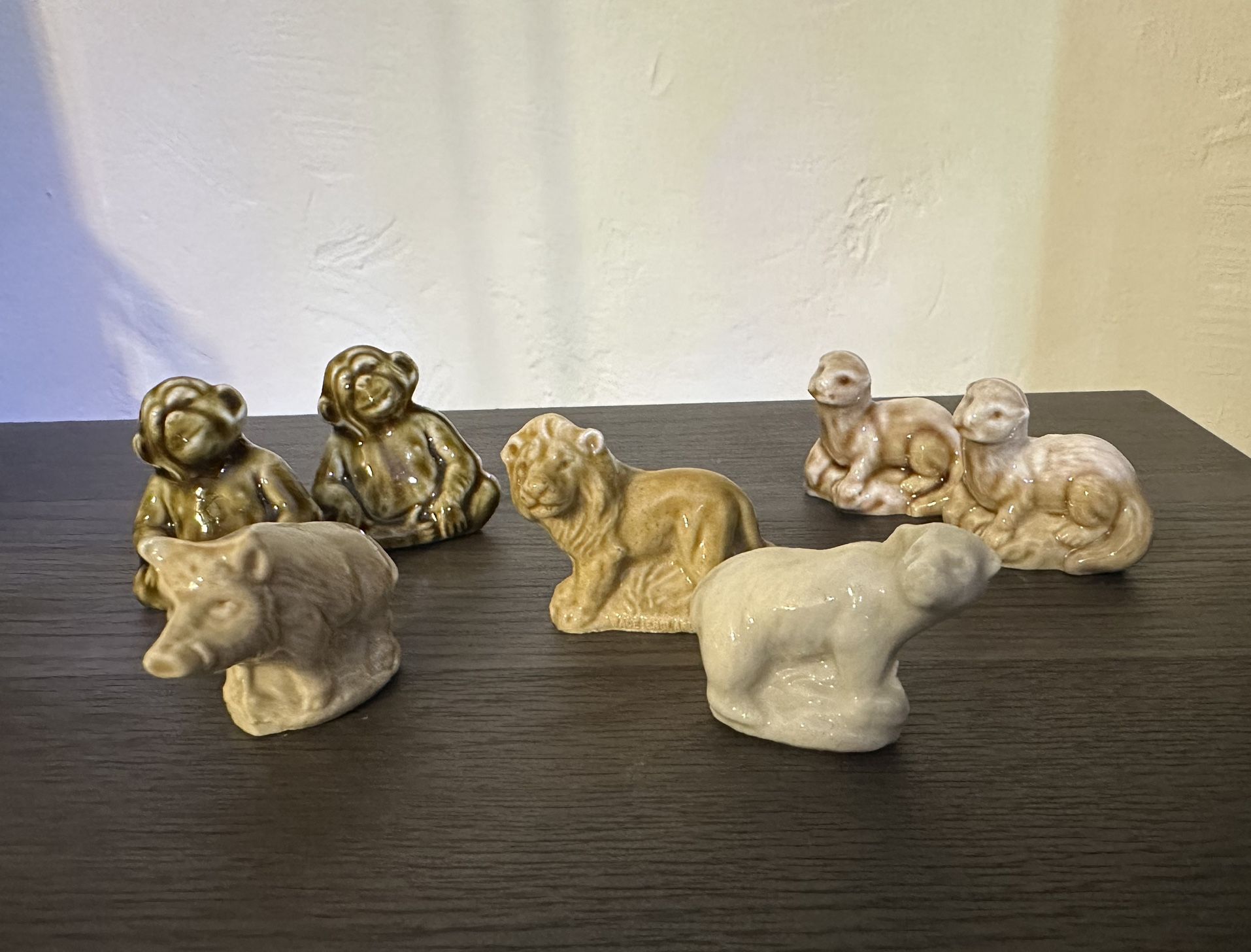 Lot of 7 Vintage Wade Miniature Ceramic Figurines
