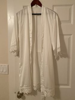 New Bridal Robe (white, adult one size fits all)
