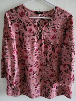 Womens T Shirt Size XL