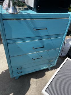 Dresser