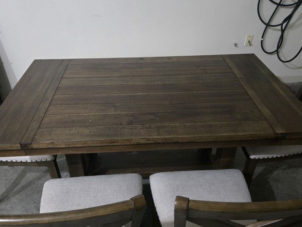 Dining Table 4 Chairs And Banch