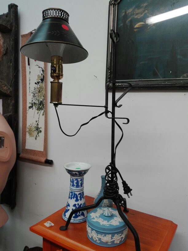desk lamp