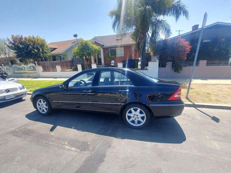 2004 Mercedes-Benz C-Class