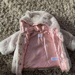 Baby Girl Newborn 0-3 Months  Children’s Place Light Grey Gray Fur Coat Pink Lining Baby Jacket 