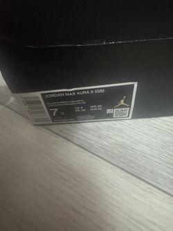 jordan max aura 5 GS black cement