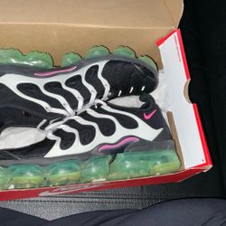 Nike Air VaporMax Plus Size 9 – Used – OBO