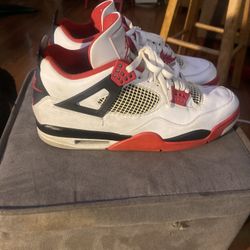 Air Jordan 4 Fire Red