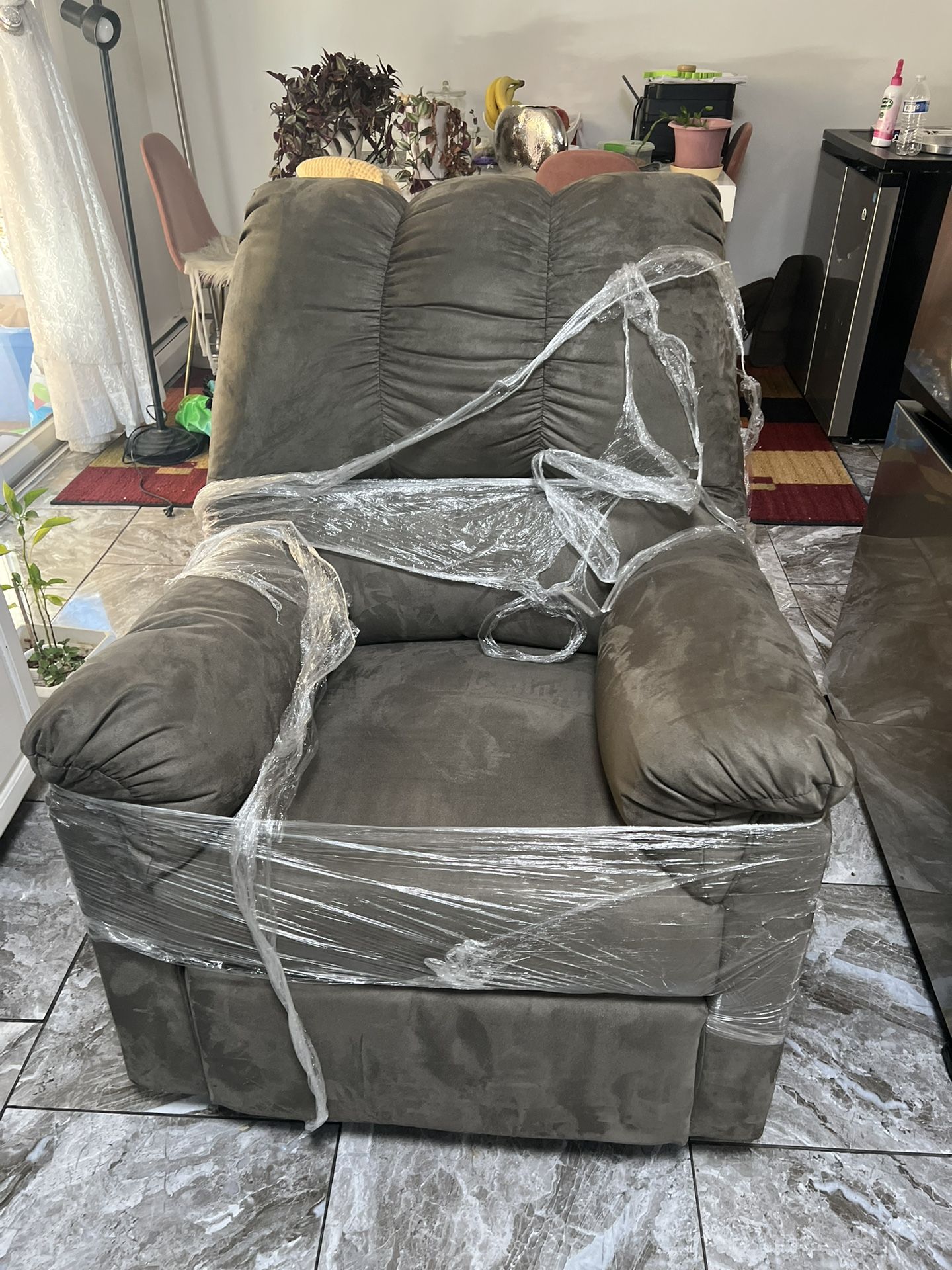 EBELLO Push Back Recliner Chair, Wingback Chair, Comfy Armchair 