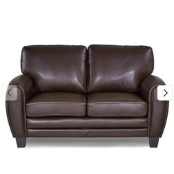 MSRP 570$ (50% off) New Home Elegance Rubin Love Seat 9734DB-2