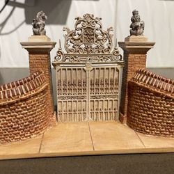 Lang & Wise Williamsburg Collectibles Palace Gates 0506006